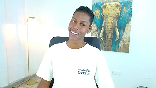 maiki18  online show from October 2025 08:54:02 PM