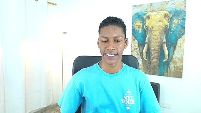 maiki18  online show from November 2025 08:41:01 PM