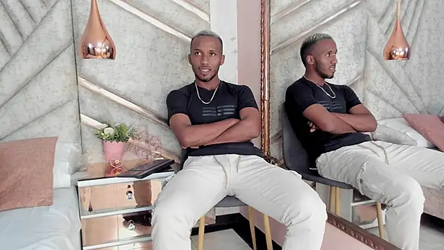 JamesParck online show from February 2025 06:31:01 PM