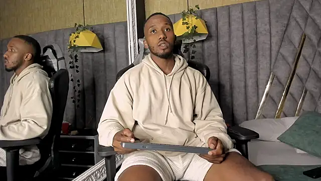 JamesParck online show from March 2026 12:33:01 AM