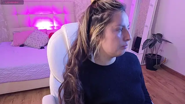 brandy sweet  online show from October 2025 12:03:02 PM