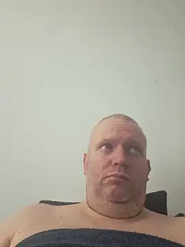 ShyBoy1982 online show from February 2026 01:15:01 PM