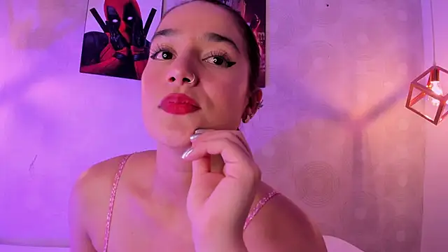 Snapshot of Ari_Baker chatting on March 2025 10:31:02 PM Ari Baker online show from March 2025 10:31:02 PM