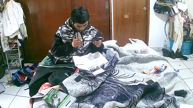 jperezofficial1 online show from October 2025 05:10:01 PM