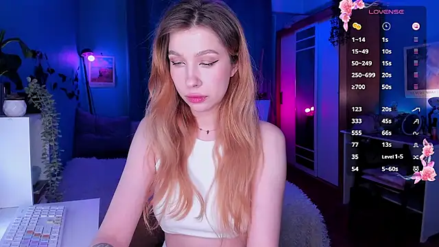Snapshot of tenderdreams chatting on March 2025 11:45:02 AM tenderdreams online show from March 2025 11:45:02 AM