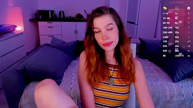 tenderdreams online show from November 2025 10:58:01 AM