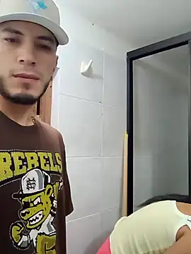 Leslly  online show from December 2024 09:40:02 PM