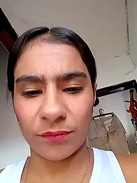 Leslly  online show from January 2025 06:19:02 PM