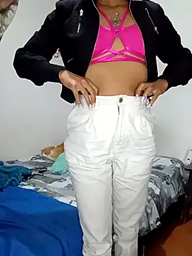 Leslly  online show from January 2025 06:13:02 PM