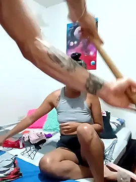 Leslly  online show from January 2025 11:00:02 PM