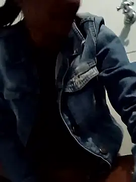 Leslly  online show from January 2026 08:36:02 PM