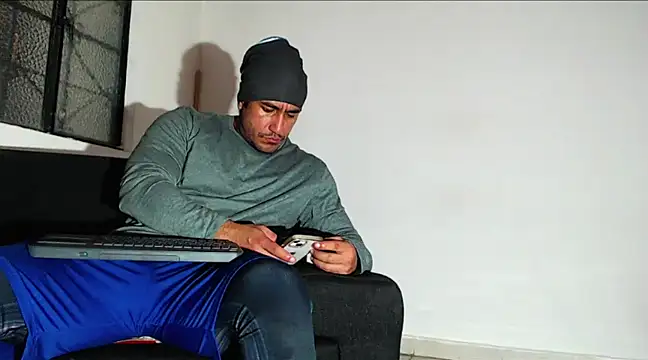 Snapshot of willian_m777 chatting on January 2025 05:50:01 AM willian m777 online show from January 2025 05:50:01 AM