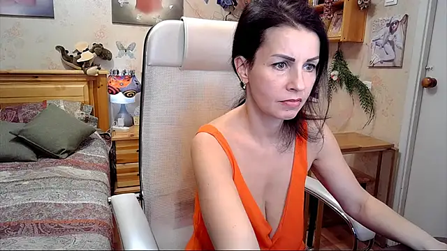 Kendra Mom online show from February 2025 05:46:02 PM