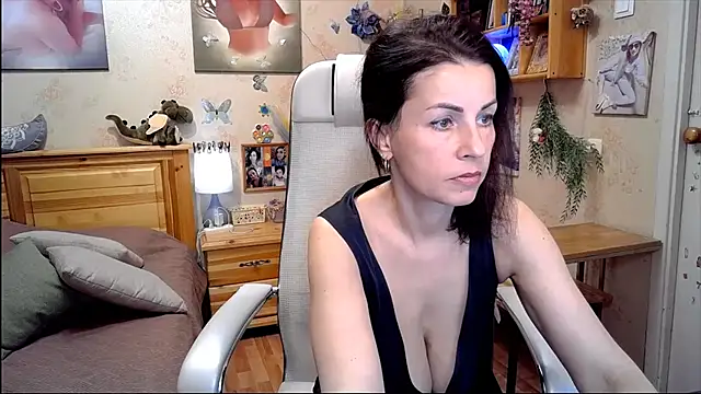 Kendra Mom online show from April 2026 09:59:01 AM