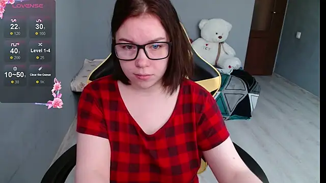 Emily Amorre online show from September 2025 01:09:01 AM