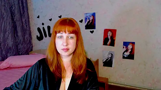 Snapshot of JillStevens chatting on January 2025 02:42:02 AM JillStevens online show from January 2025 02:42:02 AM