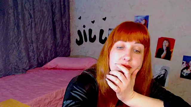 Snapshot of JillStevens chatting on January 2025 09:33:01 PM JillStevens online show from January 2025 09:33:01 PM