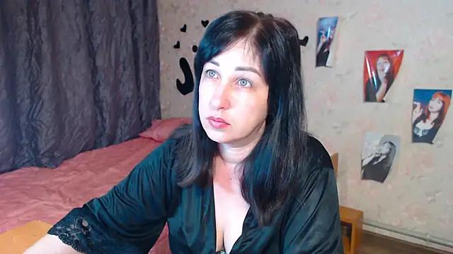 Snapshot of JillStevens chatting on September 2025 11:28:01 PM JillStevens online show from September 2025 11:28:01 PM