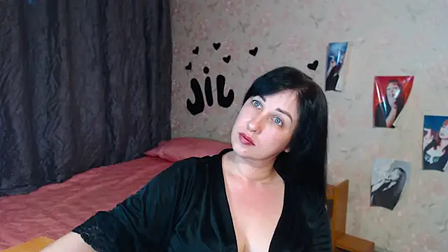 Snapshot of JillStevens chatting on September 2025 01:56:01 PM JillStevens online show from September 2025 01:56:01 PM