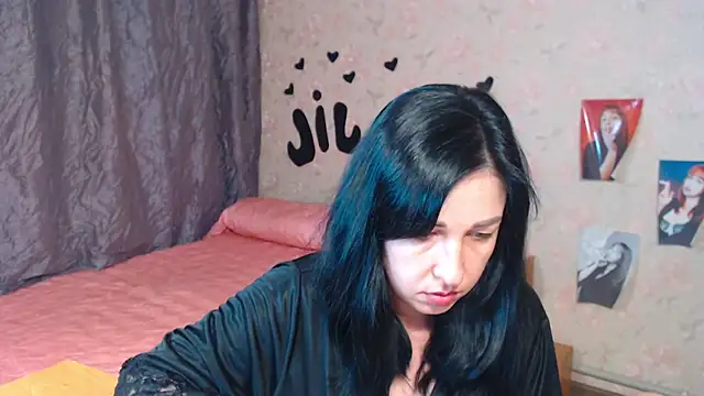 JillStevens online show from October 2025 12:44:01 AM