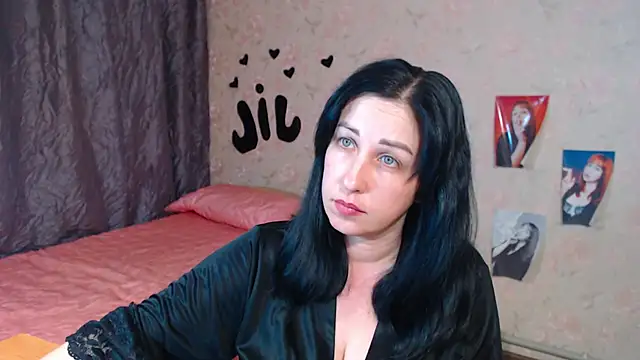 JillStevens online show from November 2025 05:12:01 PM
