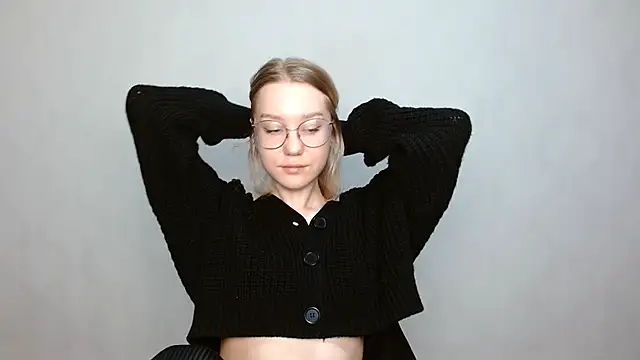 cindi hot online show from January 2025 01:24:01 PM