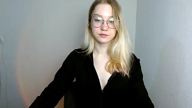 cindi hot online show from March 2025 09:34:02 AM