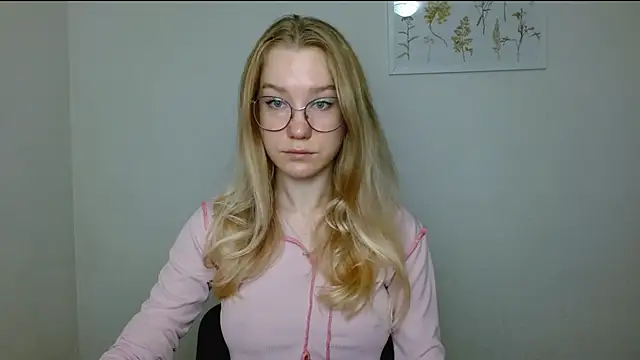 cindi hot online show from September 2025 08:42:02 AM