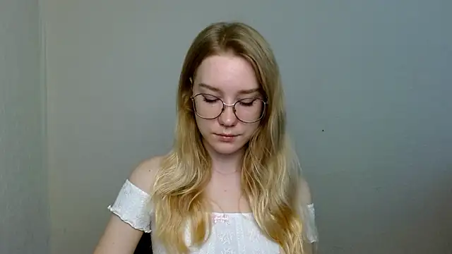 cindi hot online show from November 2025 08:14:02 AM