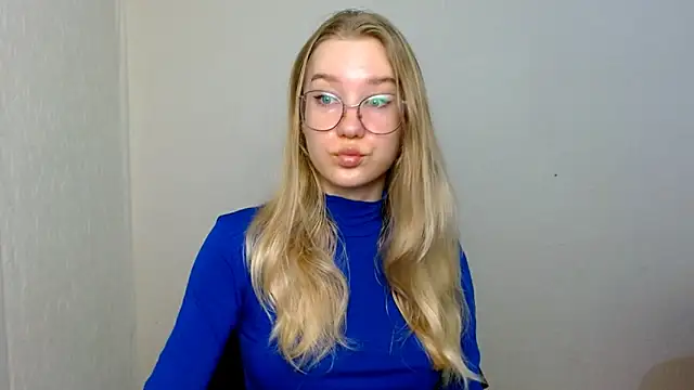 cindi hot online show from November 2025 09:10:01 AM