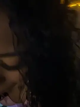 Snapshot of Karolina-Safadinha chatting on October 2025 01:37:02 AM Karolina-Safadinha online show from October 2025 01:37:02 AM