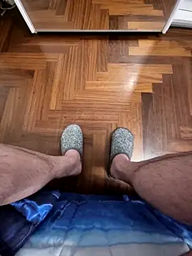 1ninefellababy online show from December 2025 04:58:02 PM