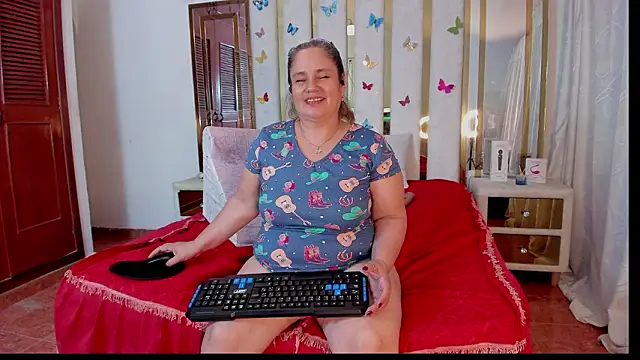 AnyelaGitanaMature online show from February 2026 06:22:01 AM