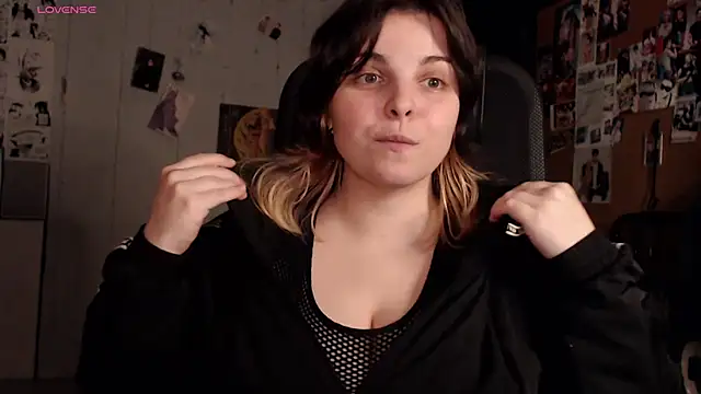 Saya sweet online show from November 2025 09:08:01 PM