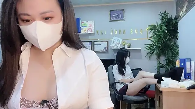 Snapshot of Bamboo_Swetie chatting on January 2025 03:07:01 PM Bamboo Swetie online show from January 2025 03:07:01 PM