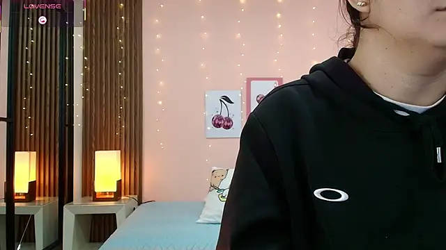 alina martinelli online show from April 2026 10:31:02 AM