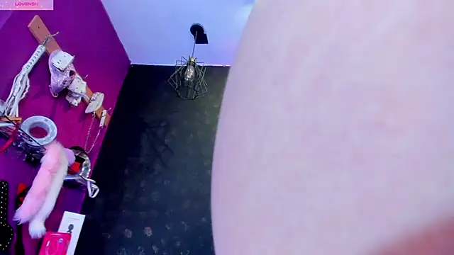 Alexa Slave online show from April 2026 03:42:02 PM