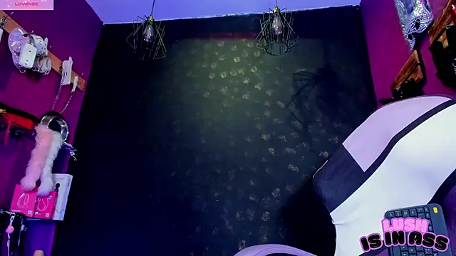 Alexa Slave online show from April 2026 07:18:01 PM