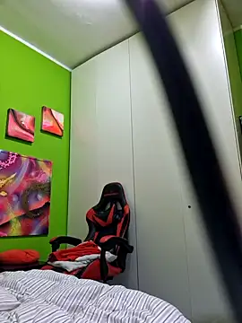 Snapshot of MASTERMONEY chatting on December 2024 06:49:01 PM MASTERMONEY online show from December 2024 06:49:01 PM