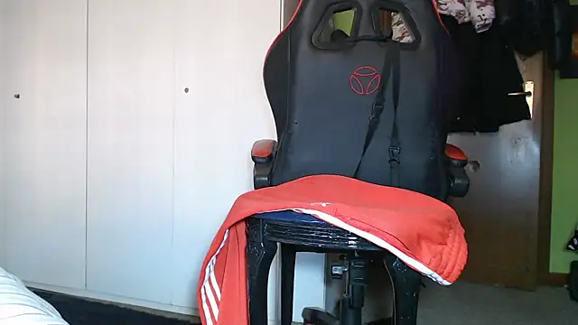 Snapshot of MASTERMONEY chatting on December 2024 11:22:02 AM MASTERMONEY online show from December 2024 11:22:02 AM