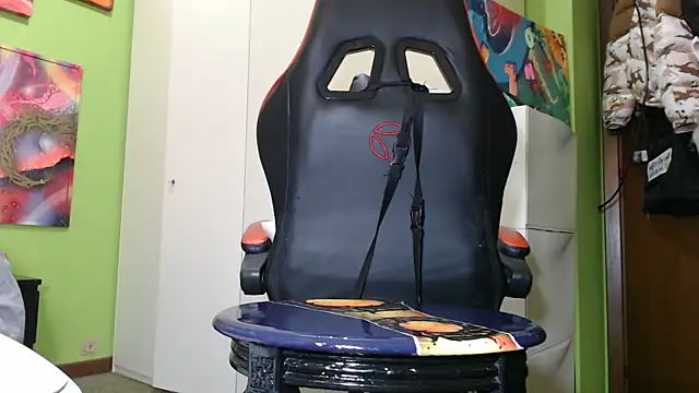 Snapshot of MASTERMONEY chatting on January 2025 04:20:01 PM MASTERMONEY online show from January 2025 04:20:01 PM