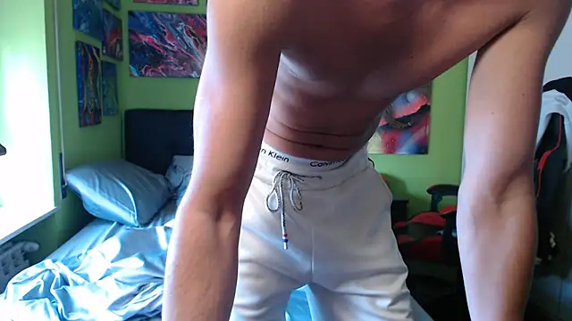 Snapshot of MASTERMONEY chatting on September 2025 03:45:01 PM MASTERMONEY online show from September 2025 03:45:01 PM