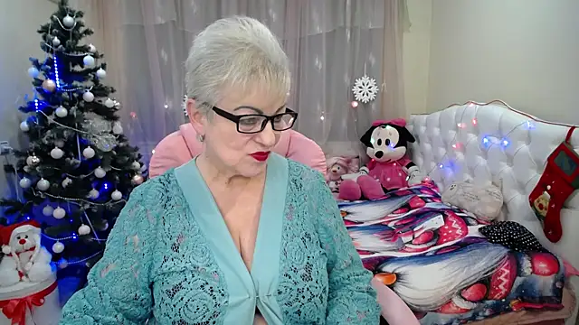 Snapshot of KayleSmoll chatting on December 2024 04:47:02 AM KayleSmoll online show from December 2024 04:47:02 AM