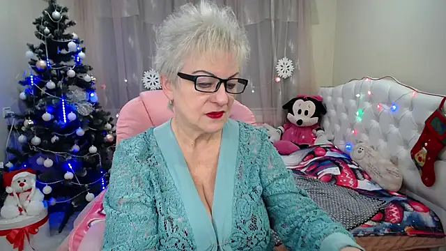 Snapshot of KayleSmoll chatting on January 2025 10:19:01 PM KayleSmoll online show from January 2025 10:19:01 PM