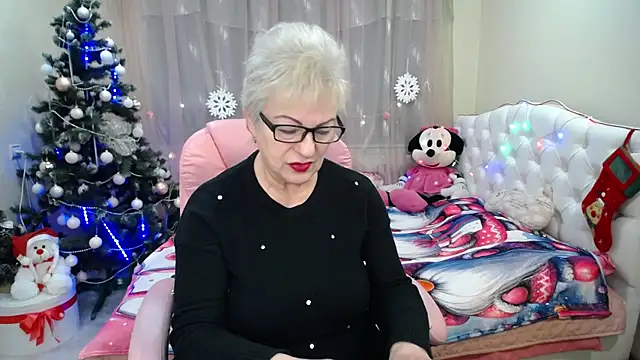 Snapshot of KayleSmoll chatting on January 2025 07:00:02 PM KayleSmoll online show from January 2025 07:00:02 PM