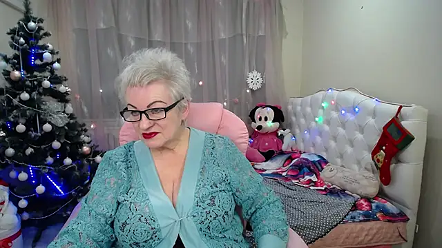 Snapshot of KayleSmoll chatting on January 2025 10:19:01 PM KayleSmoll online show from January 2025 10:19:01 PM