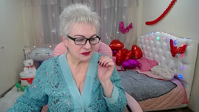 Snapshot of KayleSmoll chatting on February 2025 01:22:01 AM KayleSmoll online show from February 2025 01:22:01 AM