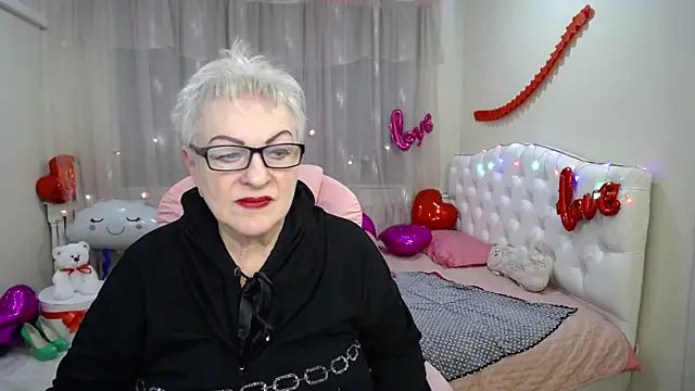 Snapshot of KayleSmoll chatting on February 2025 02:03:01 AM KayleSmoll online show from February 2025 02:03:01 AM