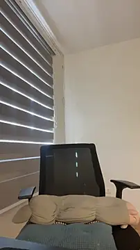 cinnamon rosa online show from December 2025 08:37:02 PM