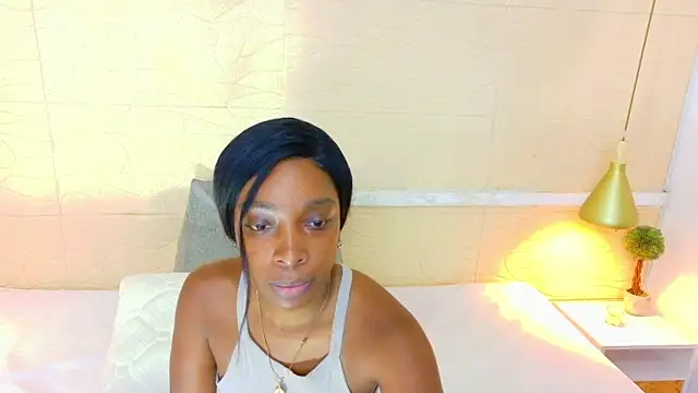 Shamiraa moore online show from December 2025 08:48:02 PM